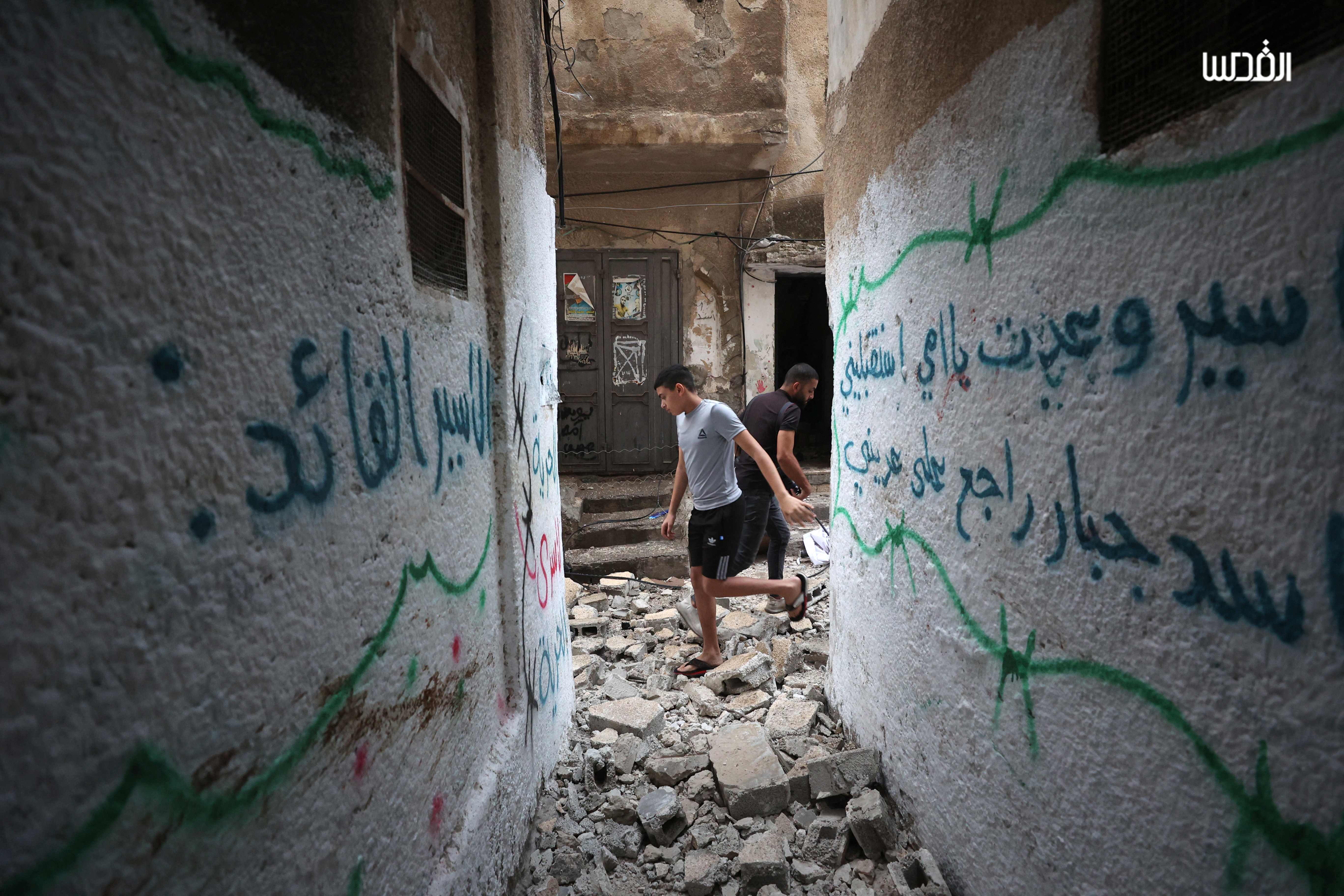 آثار العدوان الإسرائيلي على مخيم بلاطة شرق نابلس .. تصوير: "الفرنسية"