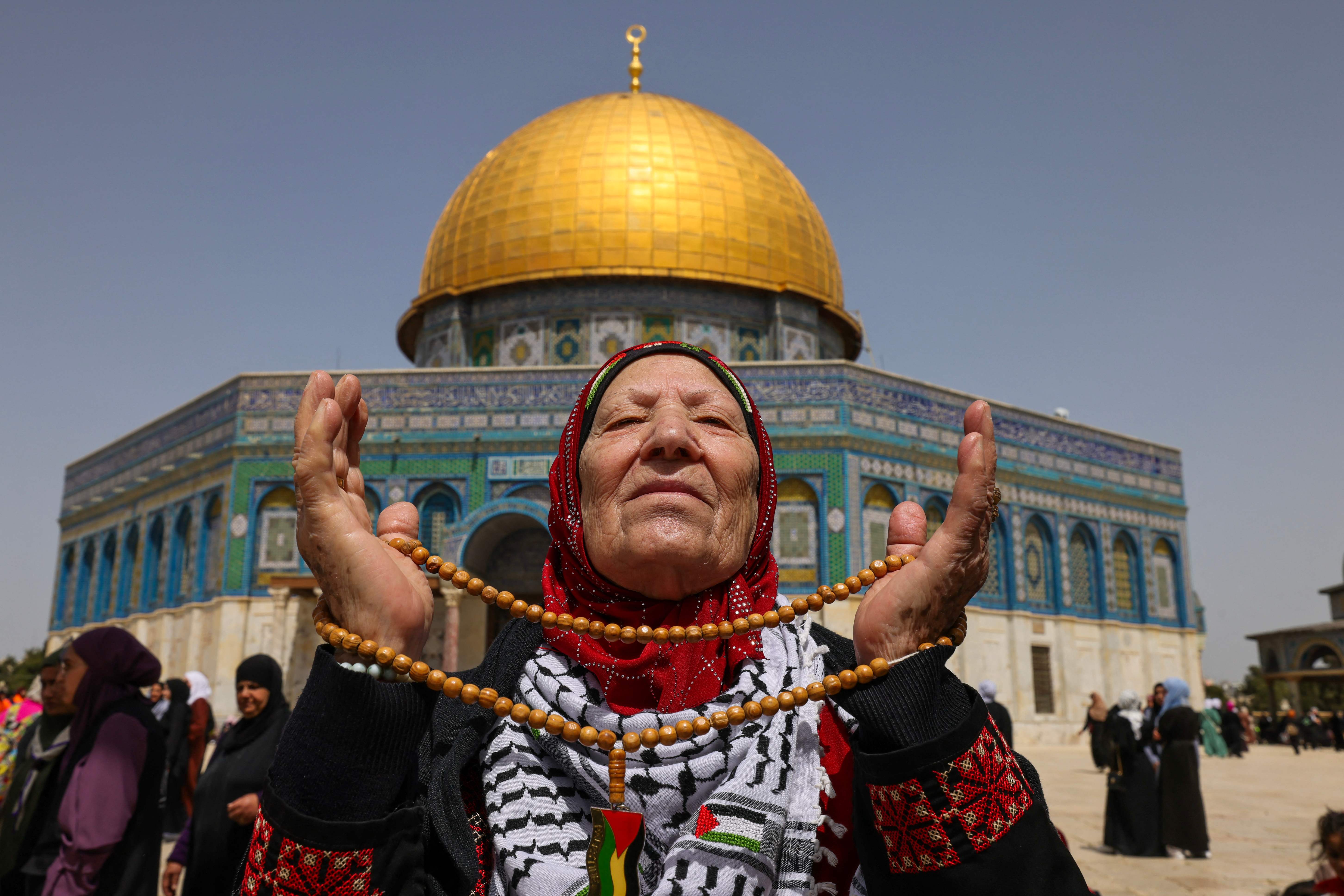 من صلاة الجمعة في المسجد الأقصى .. تصوير: "الفرنسية" 