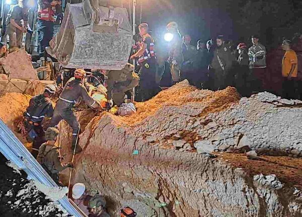 ترجمة خاصة بـ "القدس" دوت كوم