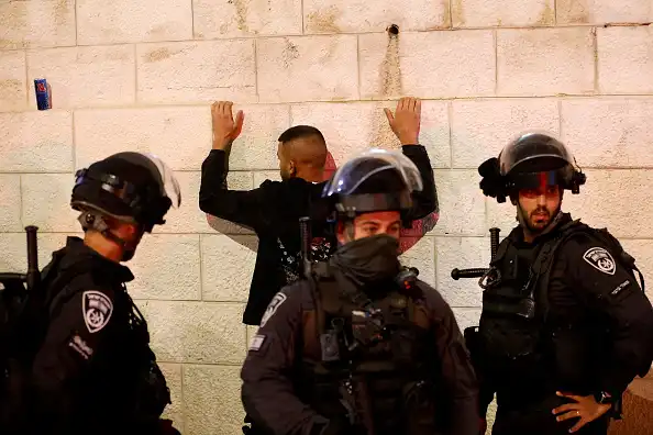 West Bank: Israeli forces arrest 60 Palestinian citizens