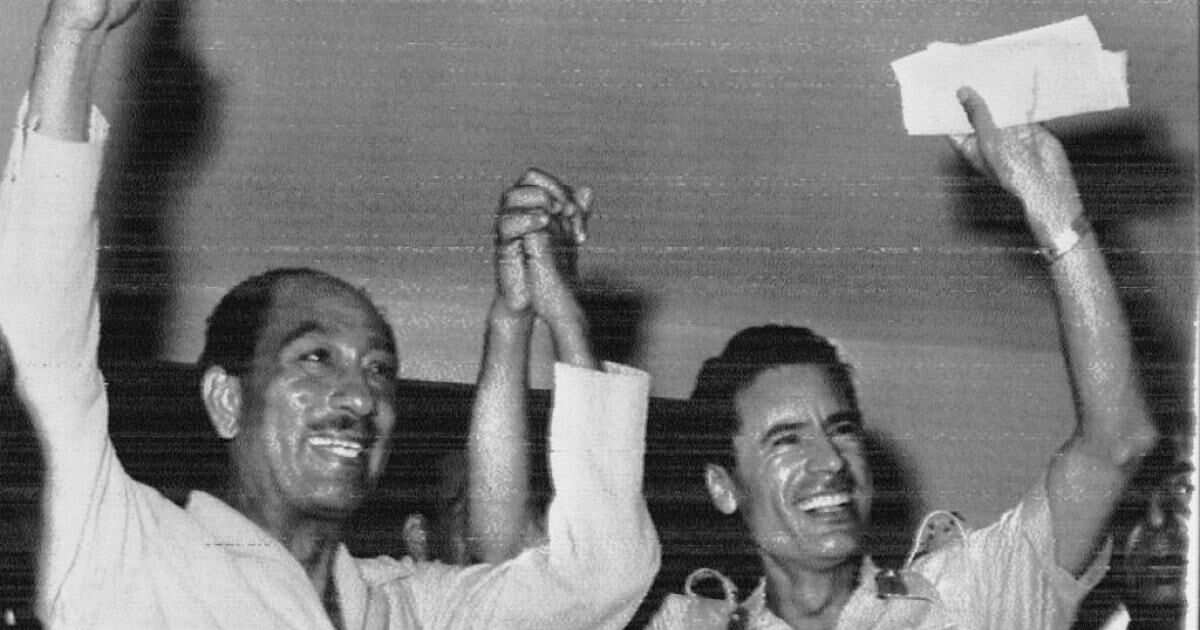 Chiến tranh bốn ngày giữa Ai Cập và Libya năm 1977 đã làm rung chuyển mối quan hệ giữa Sadat (Ảnh: جريدة القدس)