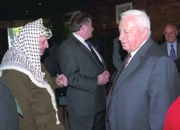 A former right-wing Israeli minister proposes responding to “Arab Peace Initiative”  Sheetrit: Closing one's eyes to the idea would be a grave mistake