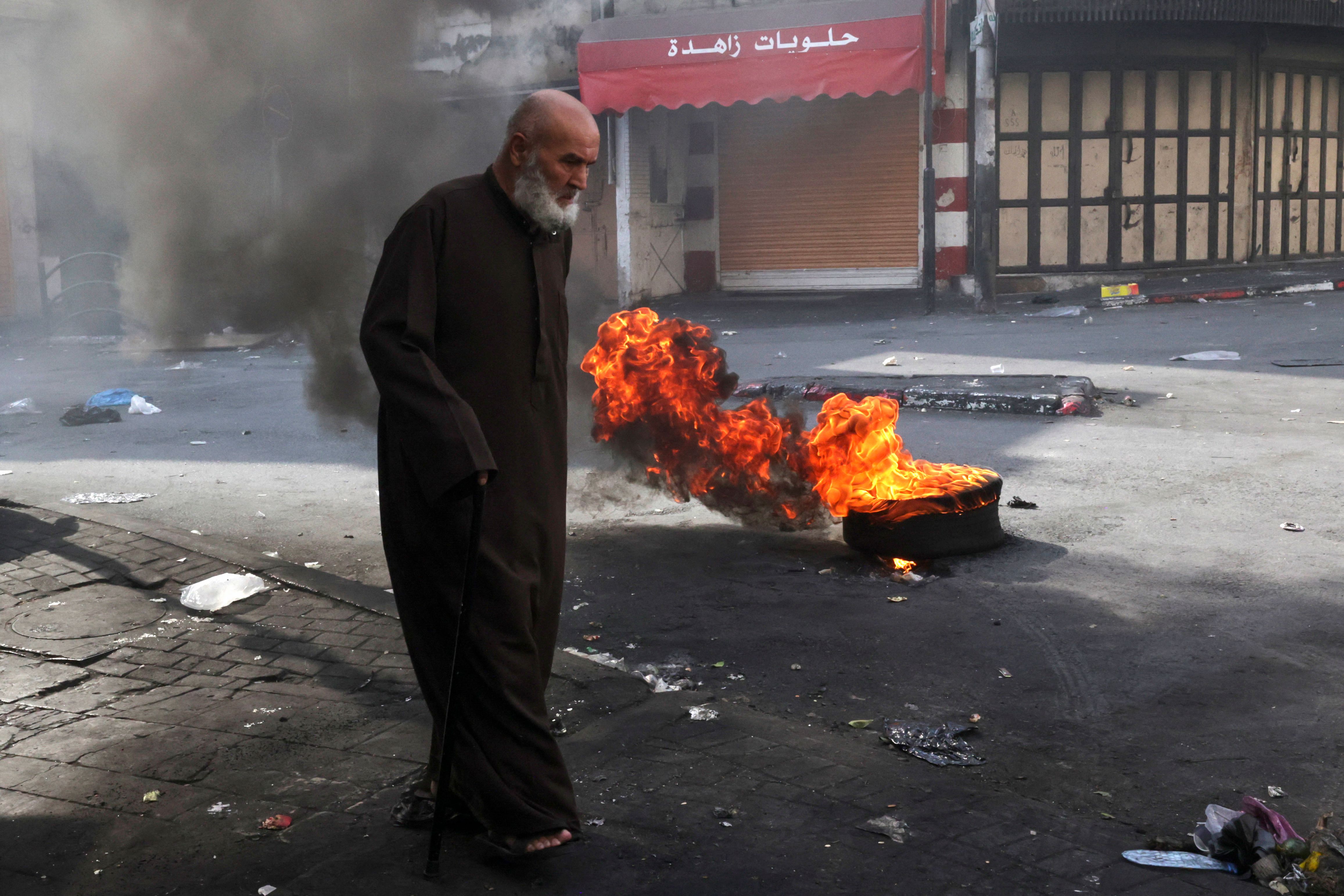 من المواجهات مع الاحتلال في الخليل .. تصوير: "الفرنسية"