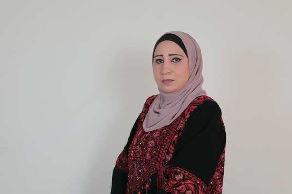 الصحفية امنة الدبش