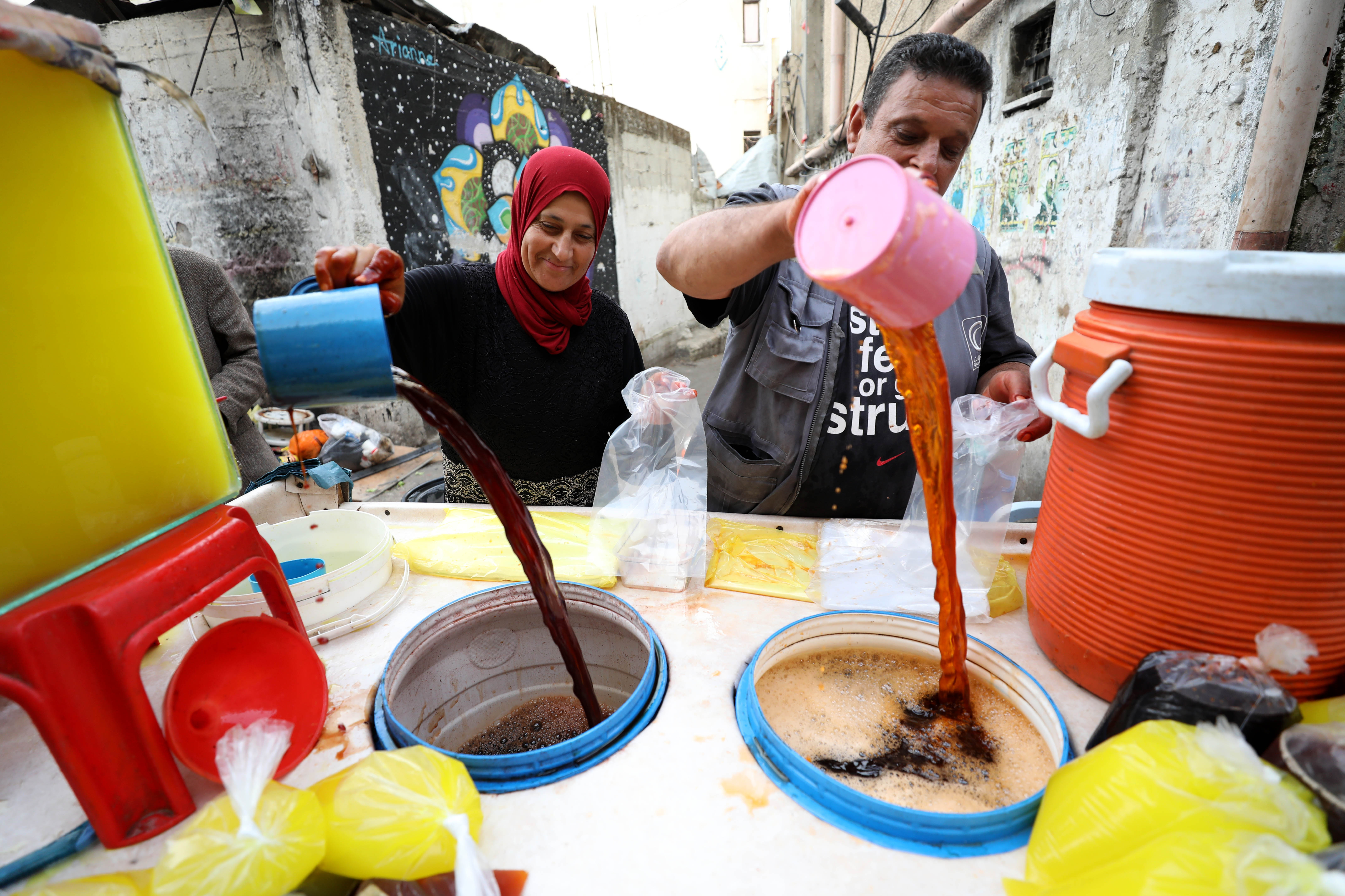من أسواق نابلس في رمضان .. تصوير: "شينخوا"