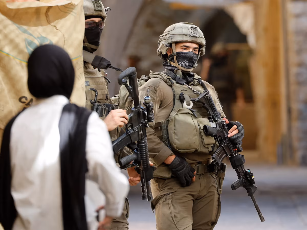 شهيدان في الخليل وهدم منزل ببيت لحم وسط حملة اقتحامات واسعة بالضفة