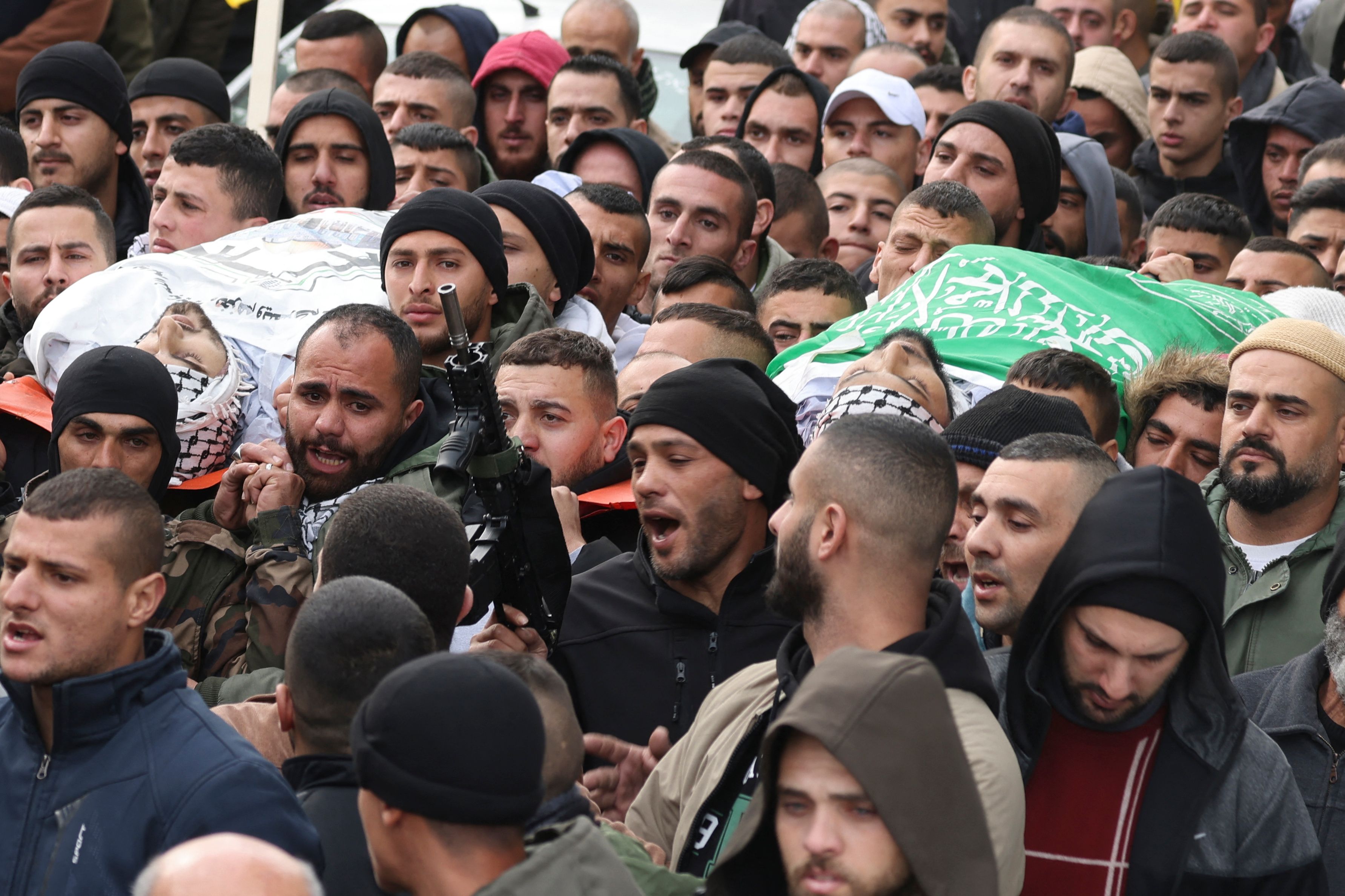 من وداع وتشييع شهداء جنين .. تصوير: "الفرنسية"