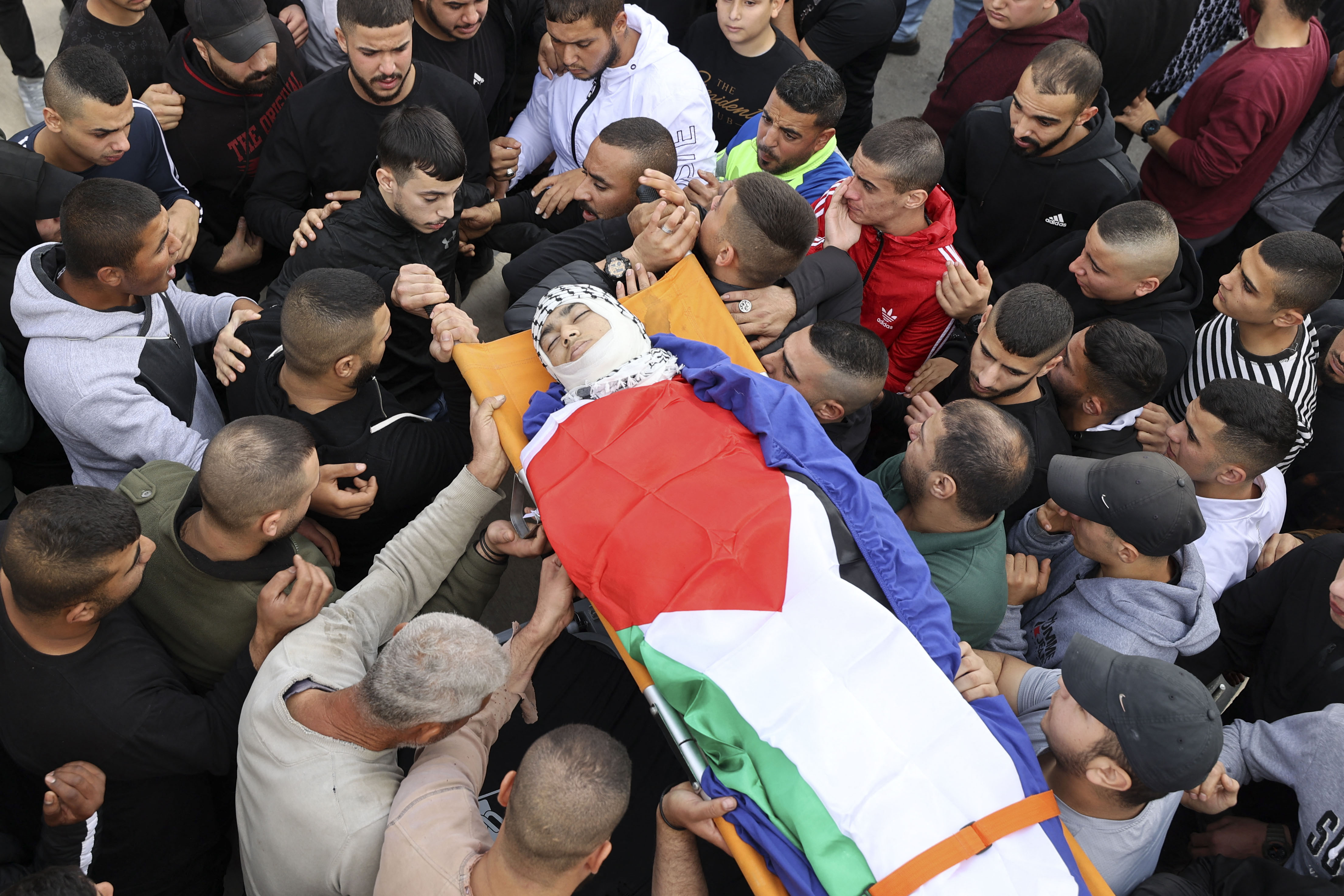 من تشييع الشهيد محمود السعدي في جنين.. تصوير: "الفرنسية"
