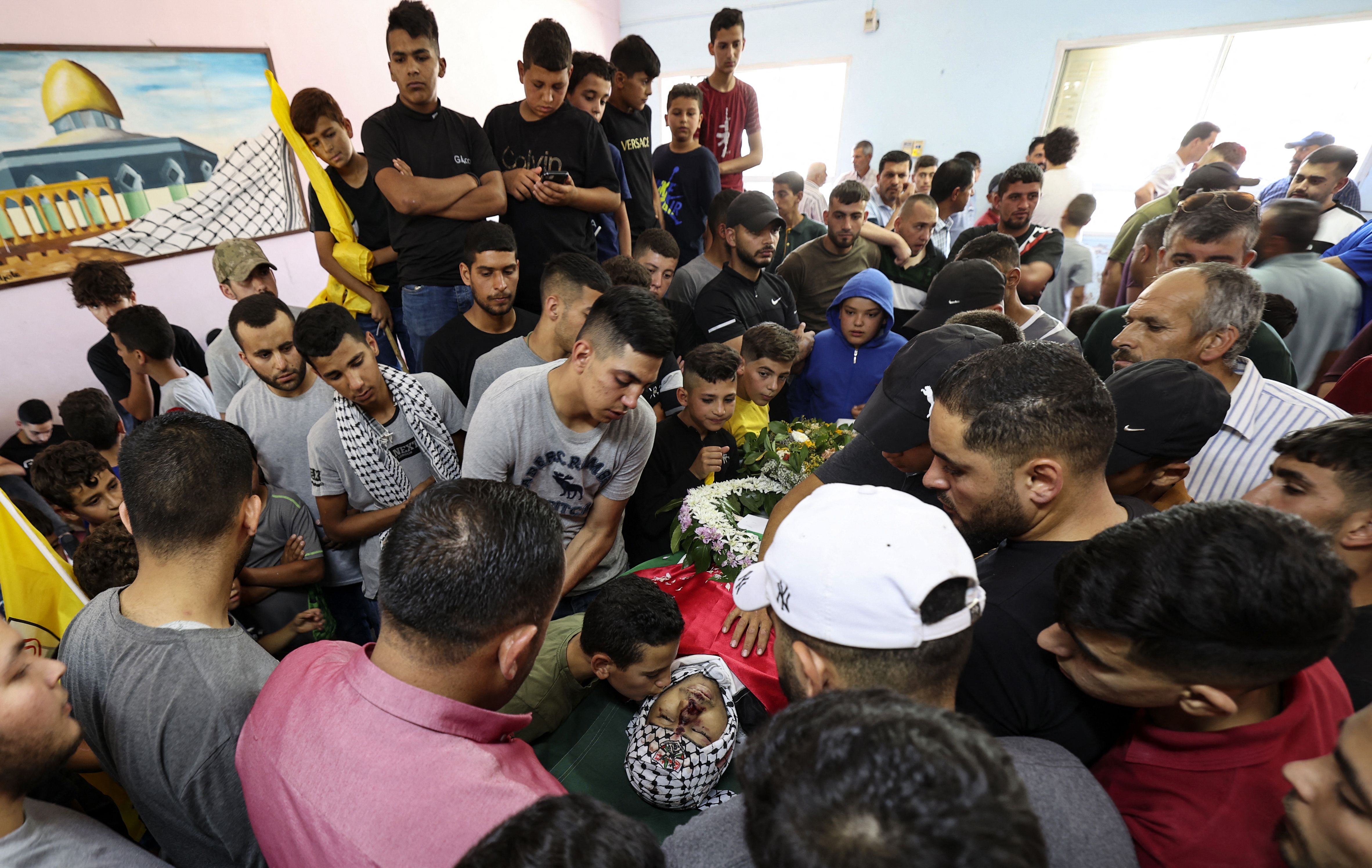 تشييع الشهيد محمد حامد في سلواد شرق رام الله .. تصوير: "الفرنسية"