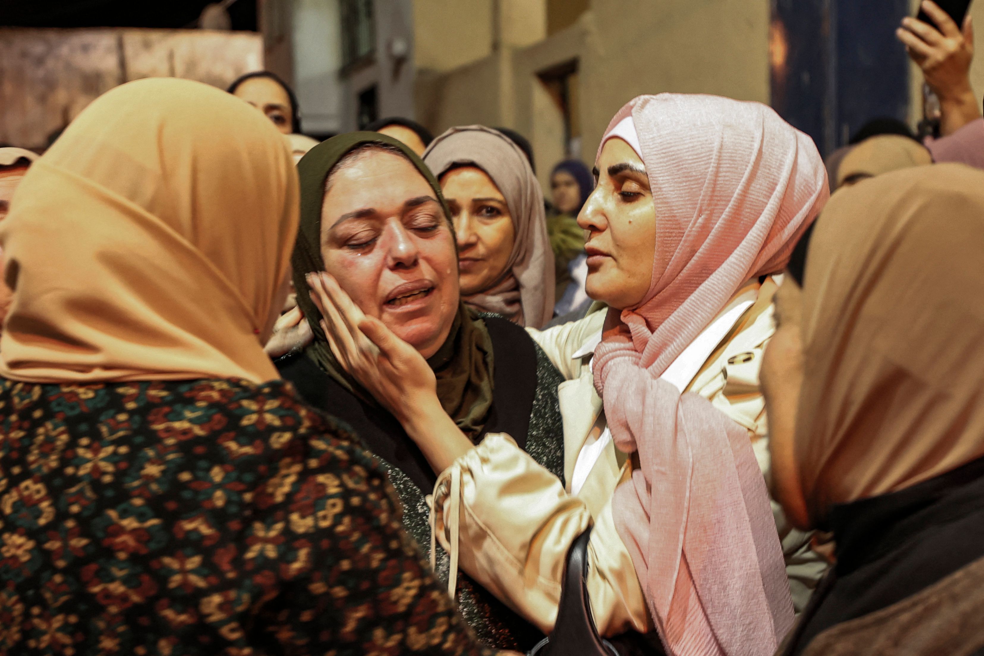 تشييع حزين للشهيد محمد بدارنة في يعبد بجنين .. تصوير: "الفرنسية"