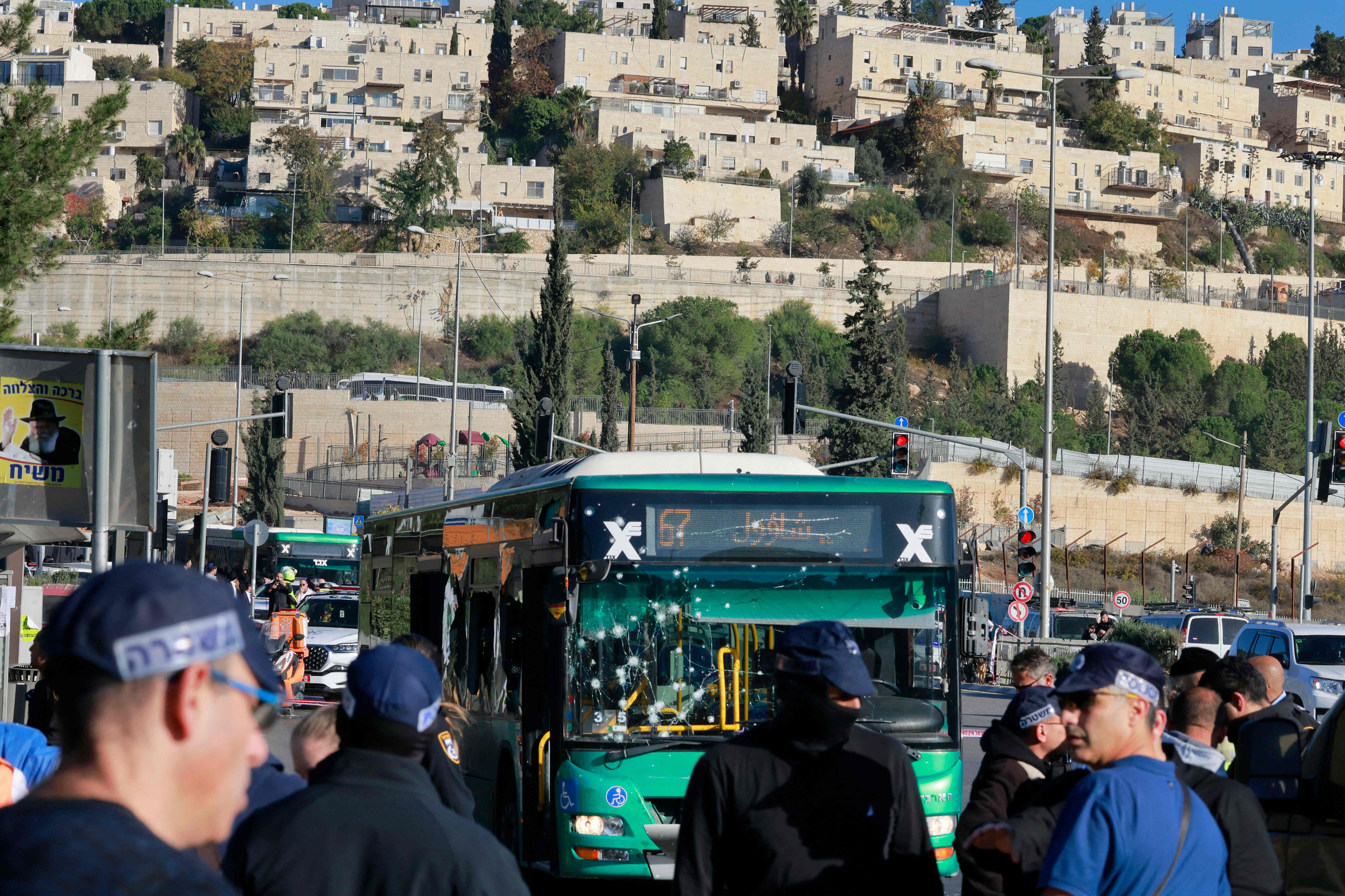 من مكان الانفجارات بالقدس .. تصوير: "الفرنسية"