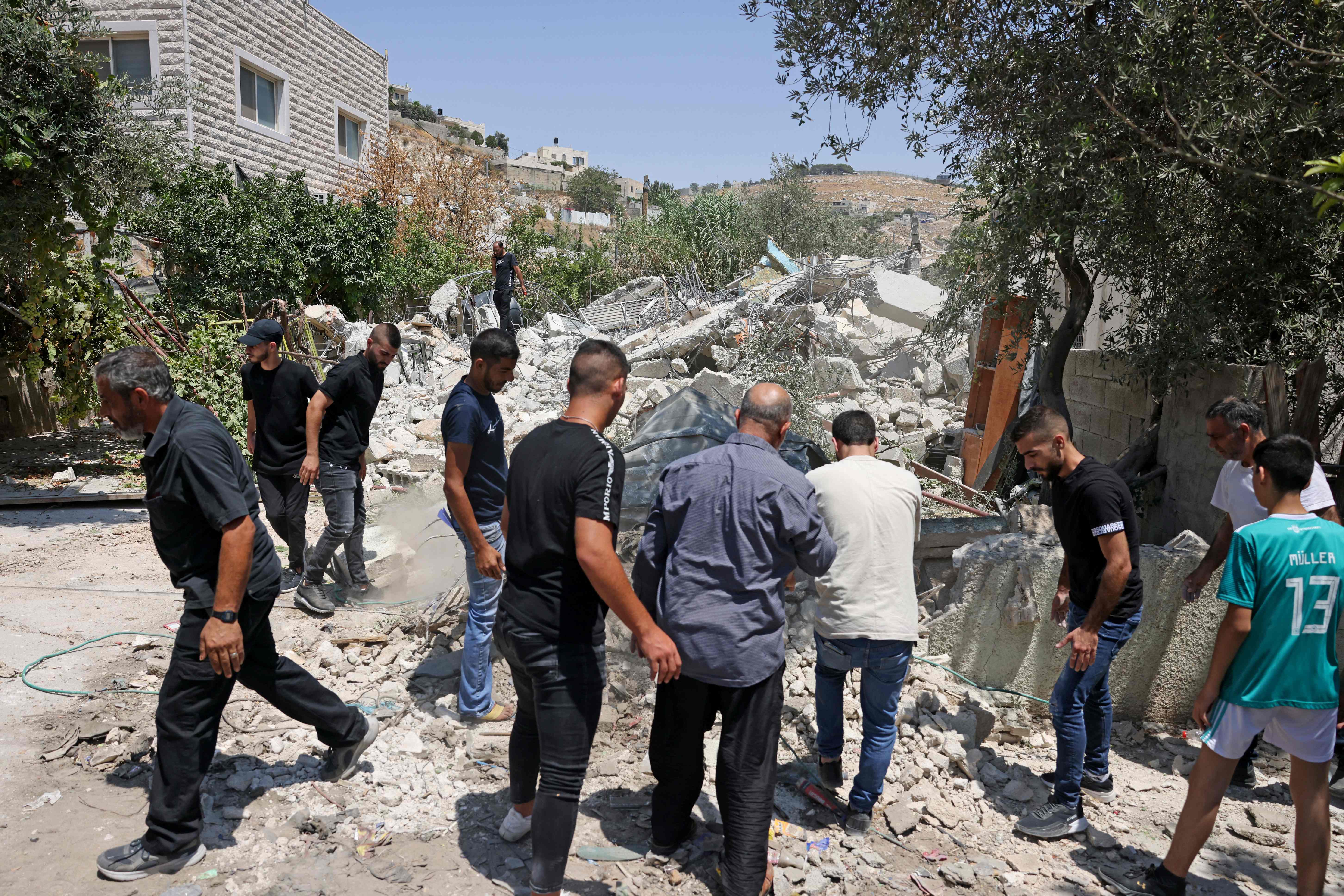 الاحتلال يهدم منزلًا في القدس المحتلة .. تصوير: "الفرنسية"