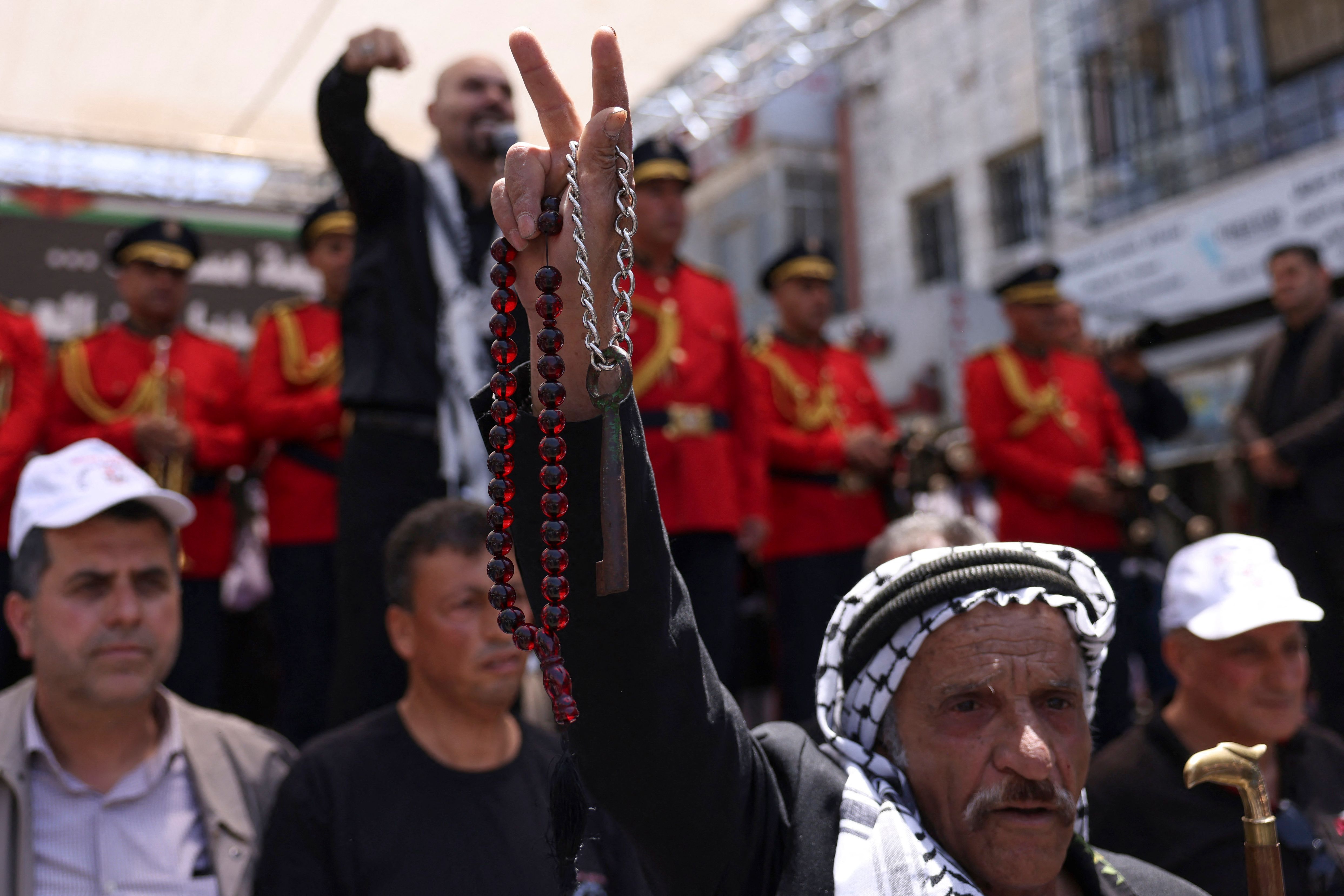 إحياء ذكرى النكبة ال 75 في رام الله .. تصوير: "الفرنسية"