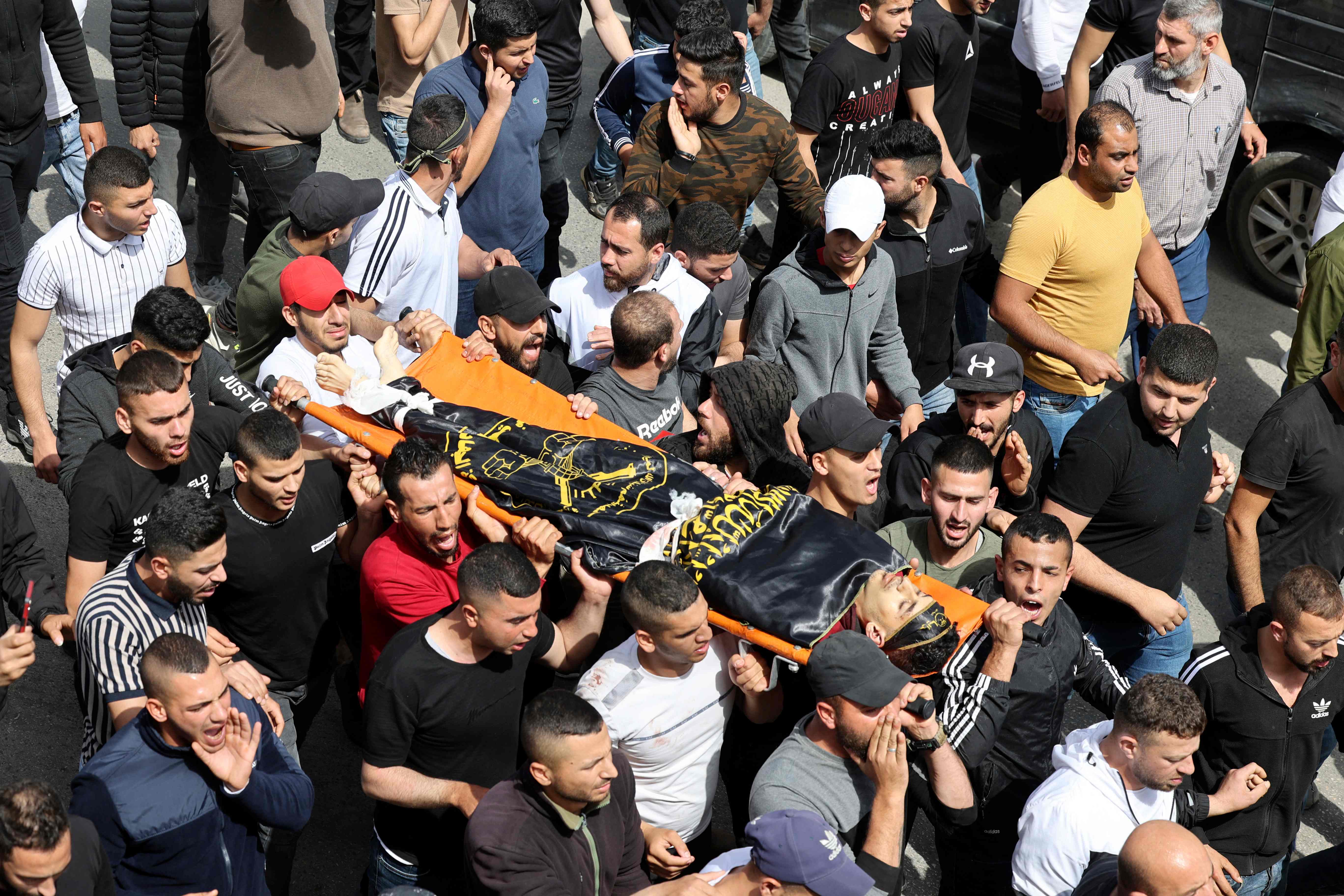 من تشييع الشهيد أحمد مساد في جنين .. تصوير: "الفرنسية"