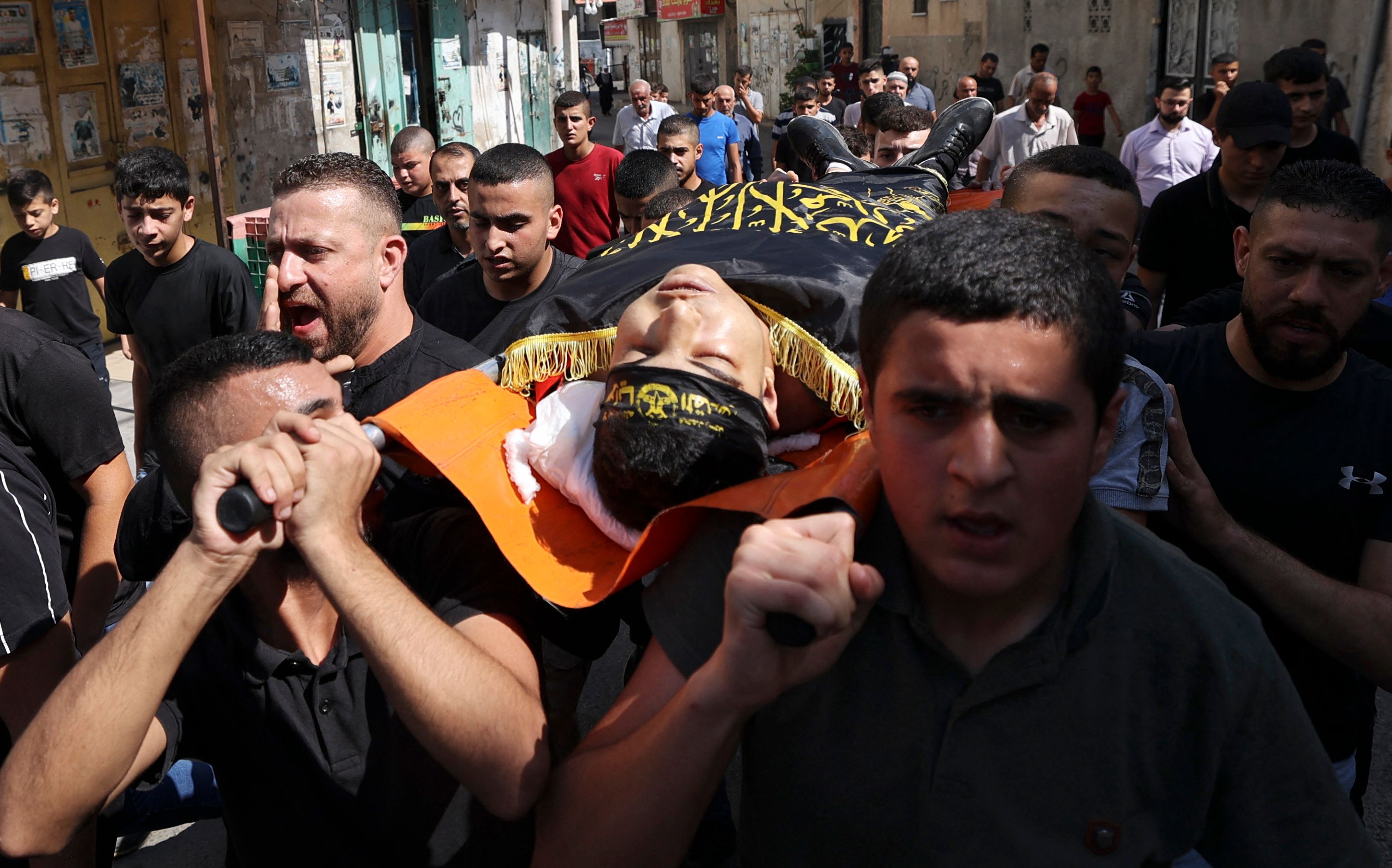 من تشييع الشهيد ضرار الكفريني في جنين .. تصوير: "الفرنسية"
