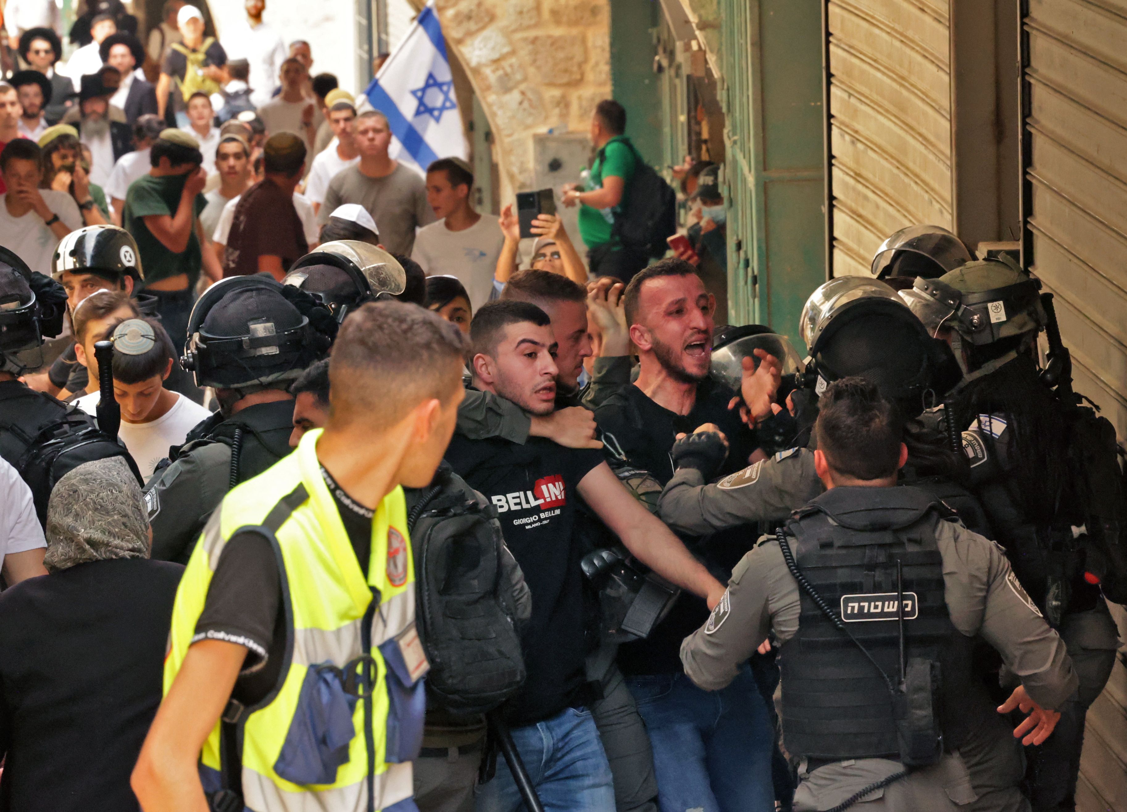اعتداءات إسرائيلية في البلدة القديمة بالقدس المحتلة .. تصوير: "الفرنسية"