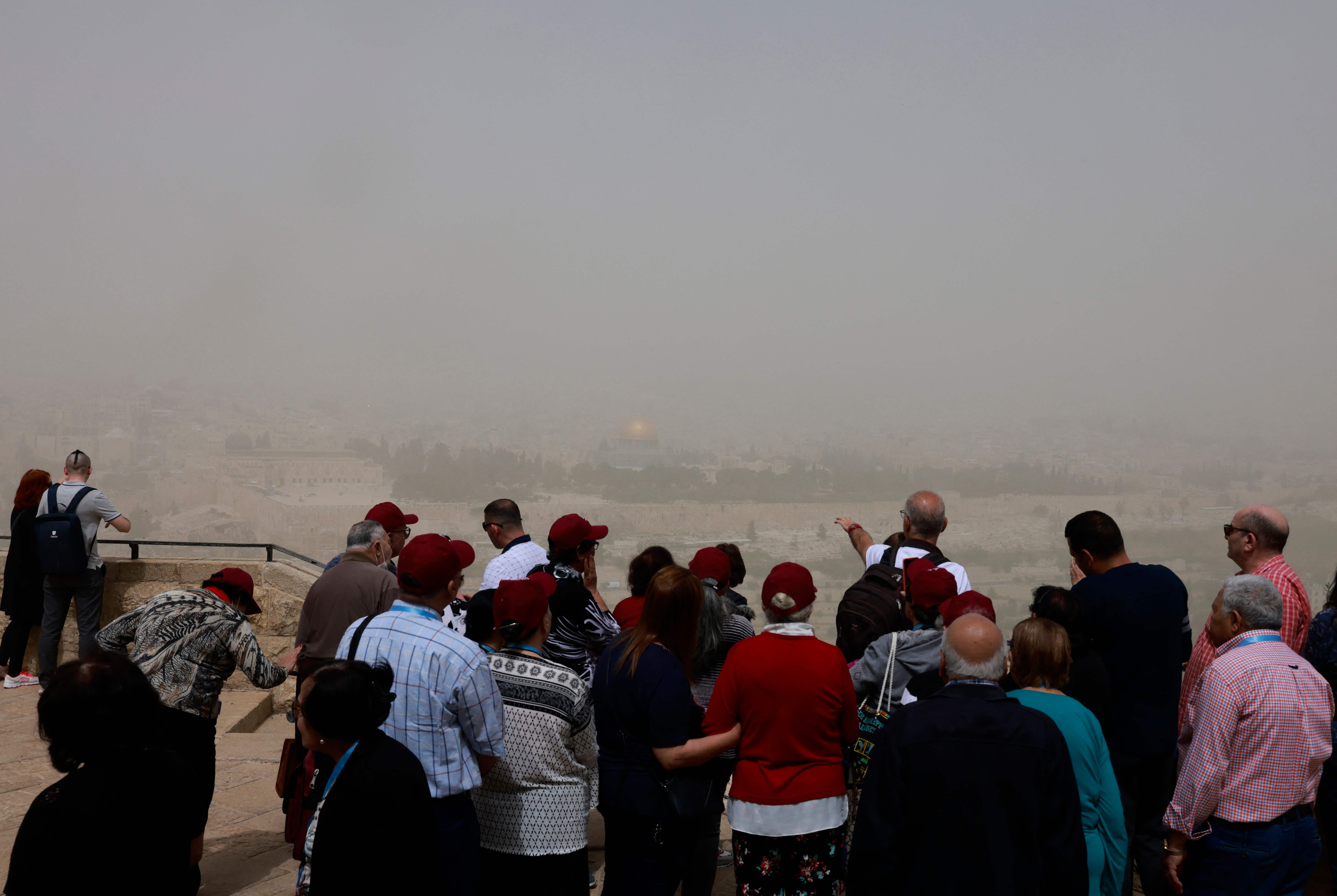 عاصفة رملية في القدس .. تصوير: "الفرنسية"