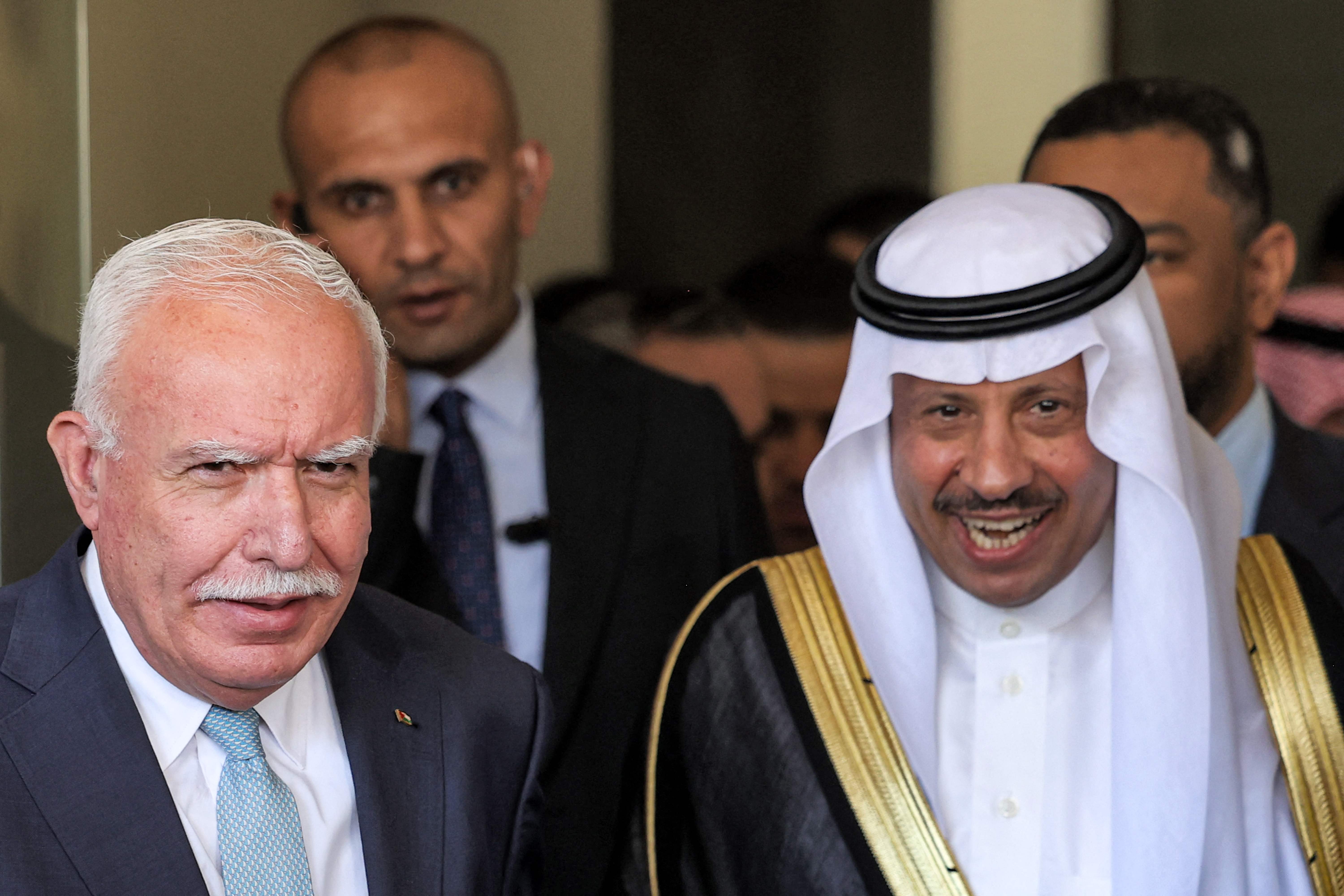 السفير السعودي نايف السديري في زيارة تاريخية لفلسطين .. تصوير: "الفرنسية"