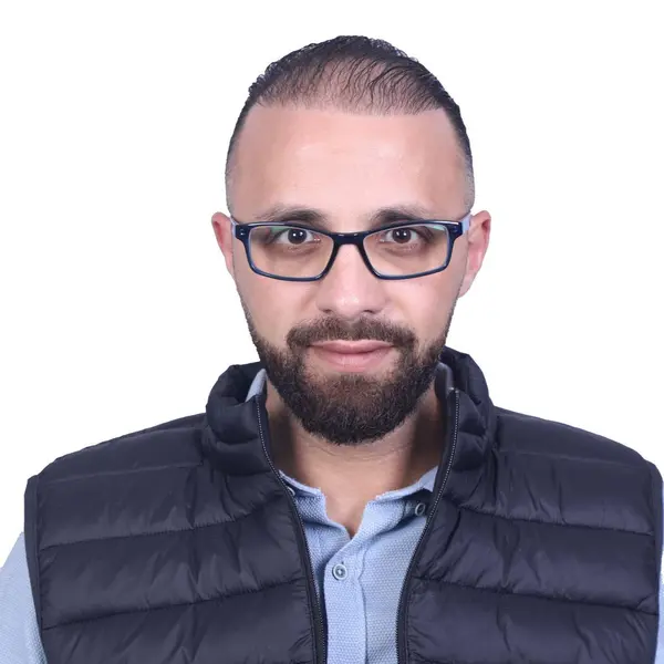 ياسـر منّاع