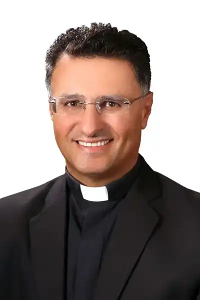 القس سامر عازر