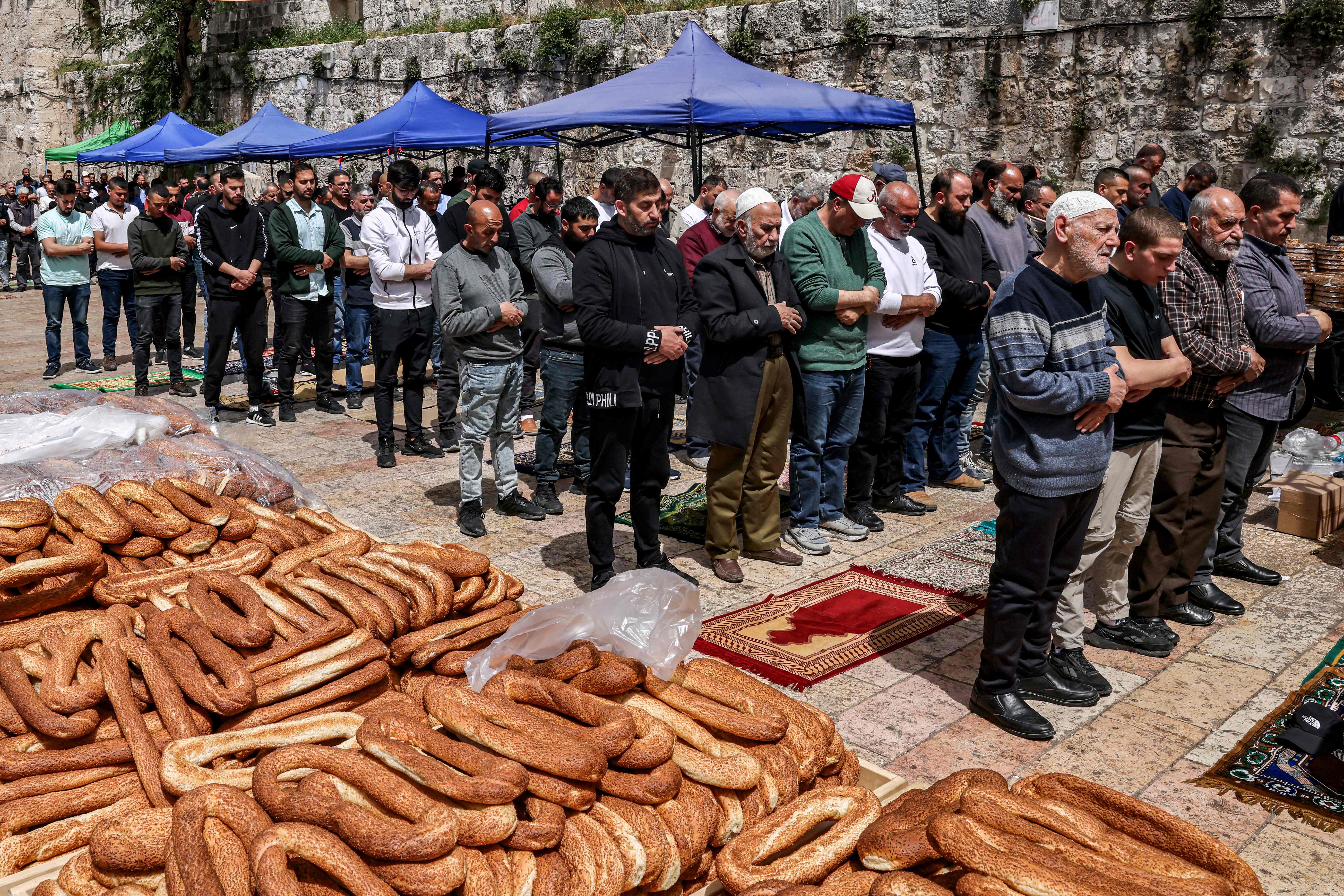 من صلاة الجمعة في المسجد الأقصى .. تصوير: "الفرنسية"