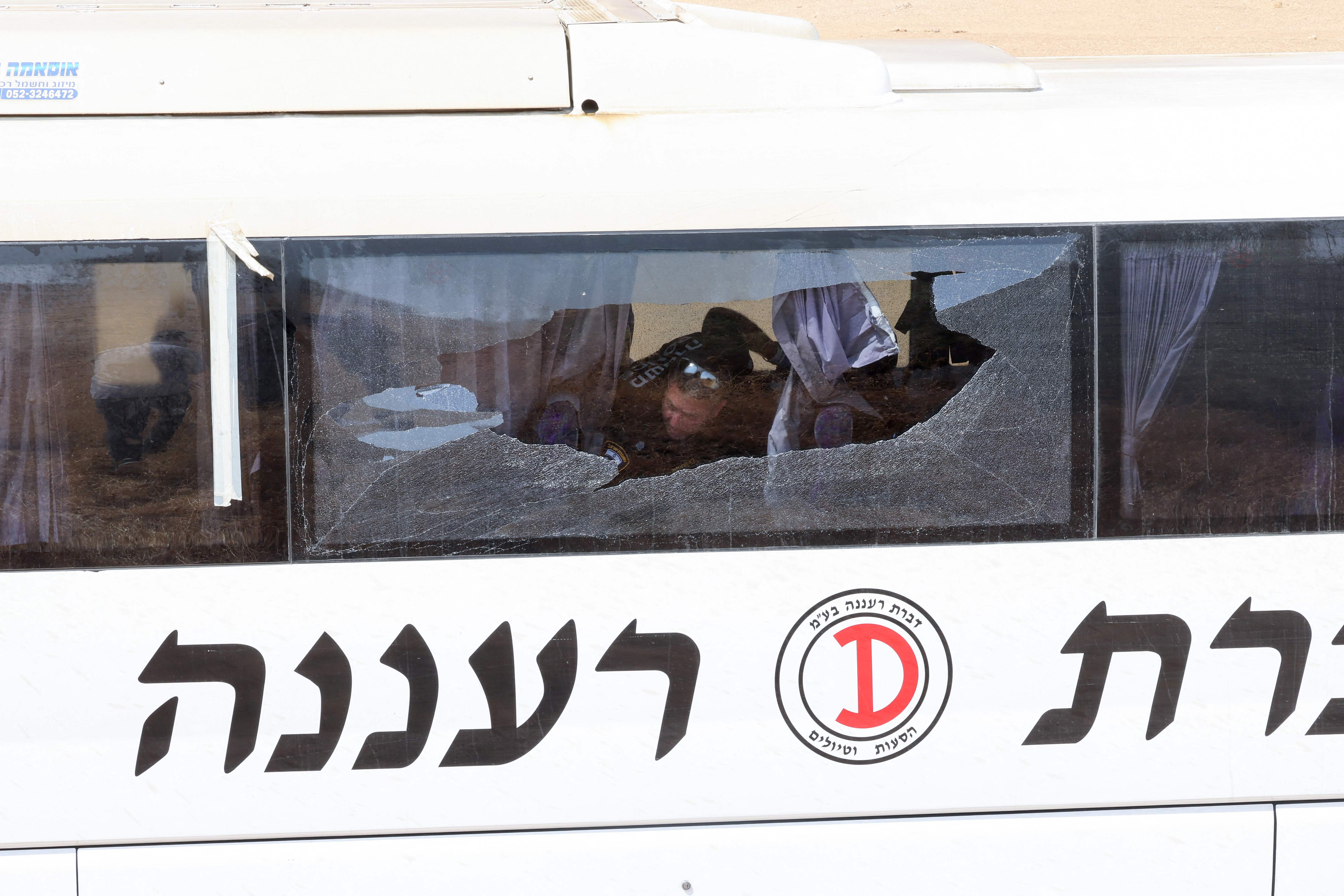 من مكان عملية إطلاق النار في غور الأردن .. تصوير: "الفرنسية"