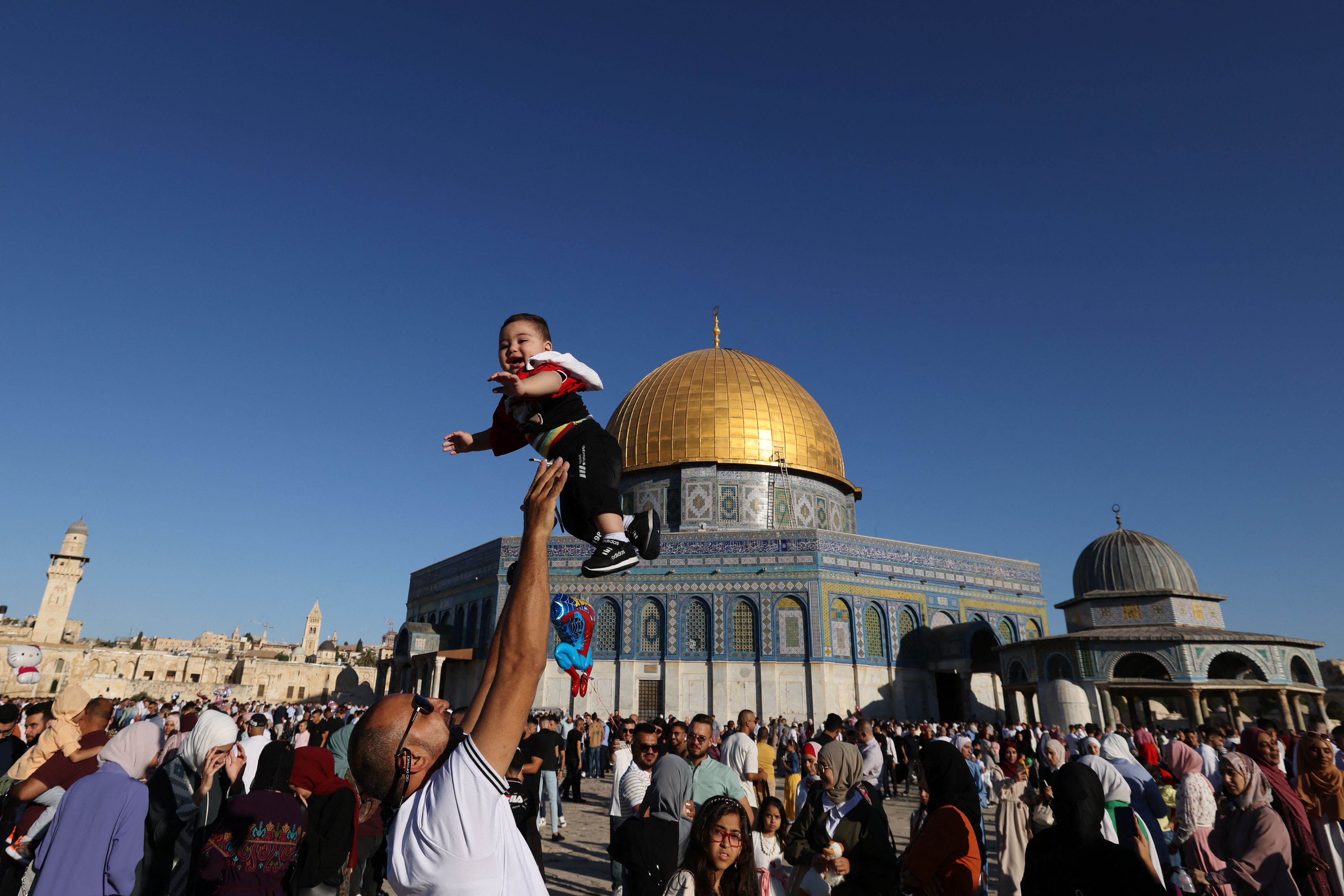 من فرحة الفلسطينيين بعيد الأضحى .. تصوير: "الفرنسية"