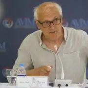 מאת ג'רמי סולט