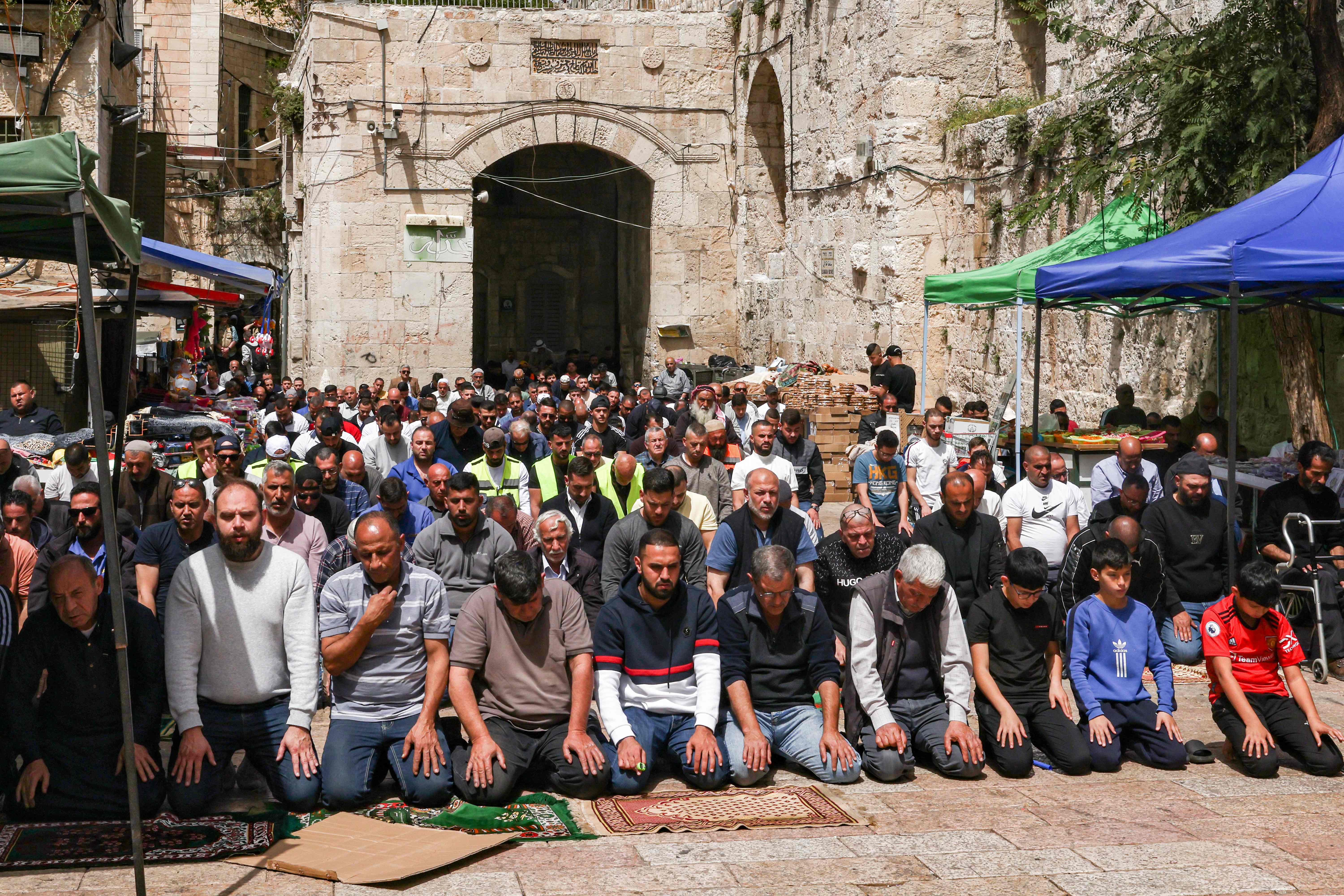 من صلاة الجمعة في المسجد الأقصى .. تصوير: "الفرنسية"