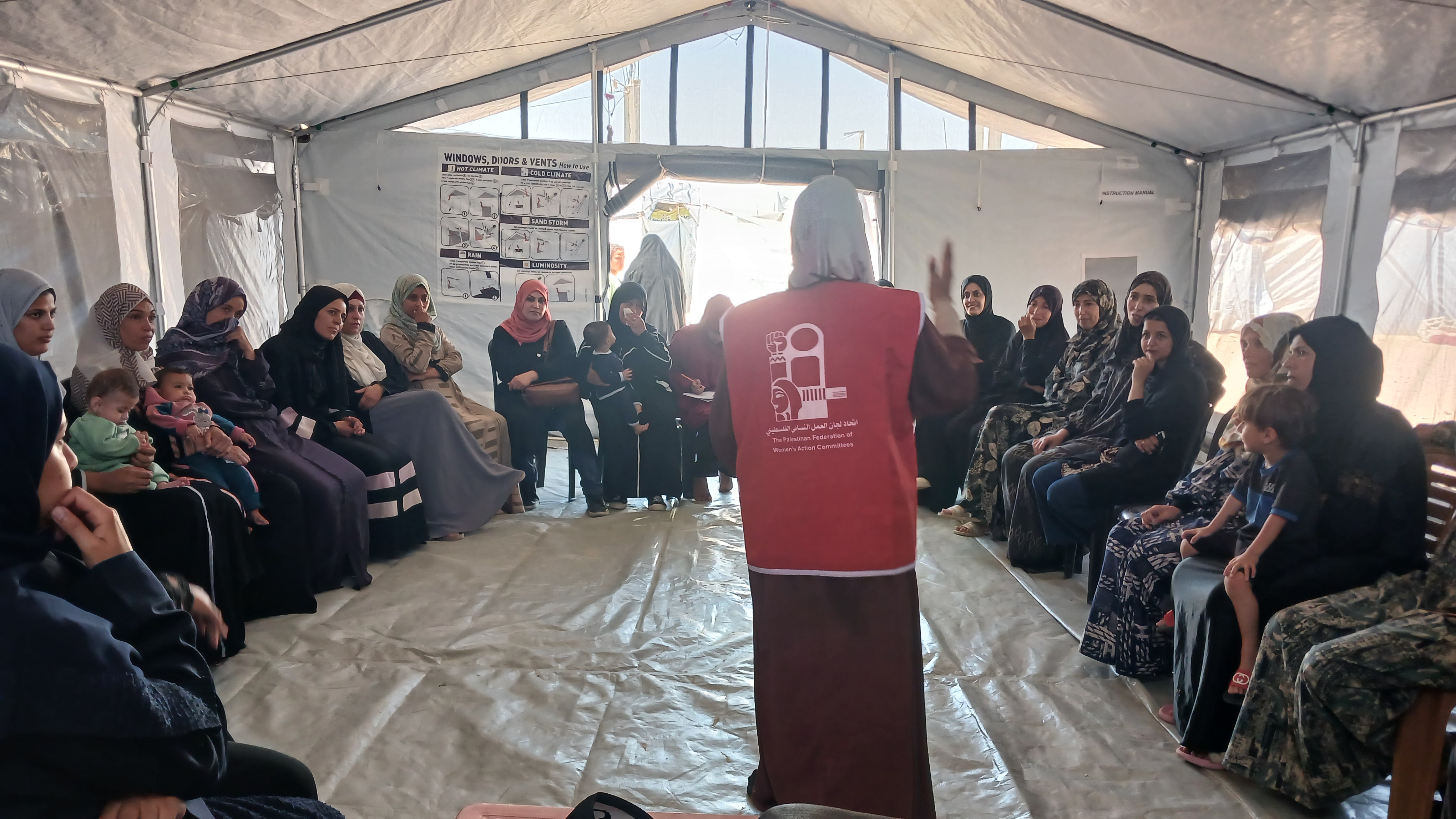 " العمل النسائي" ينفذ ندوة توعوية عن الدعم النفسي ودوره فى تعزيز التفكيرالمنطقي واتخاذ القرارات. 