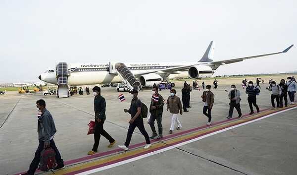 Israel is bringing in 160,000 foreign workers to replace Palestinian workers