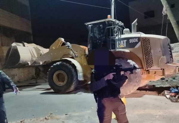 ترجمة خاصة بـ "القدس" دوت كوم
