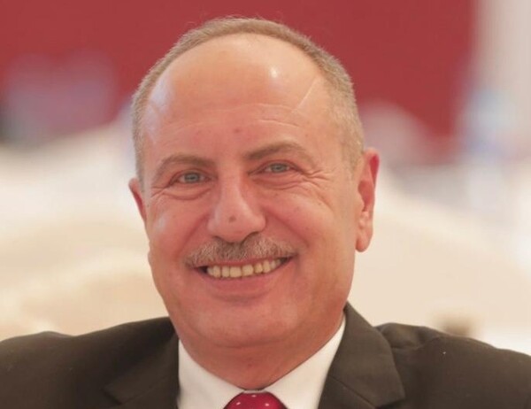 عصام يونس
