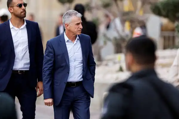 Mossad Chief Vows to Hunt Down Hamas Members after Arouri Killed in Strike