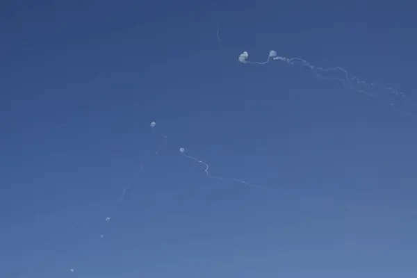 القدس" - دوت كوم - الشرق الأوسط