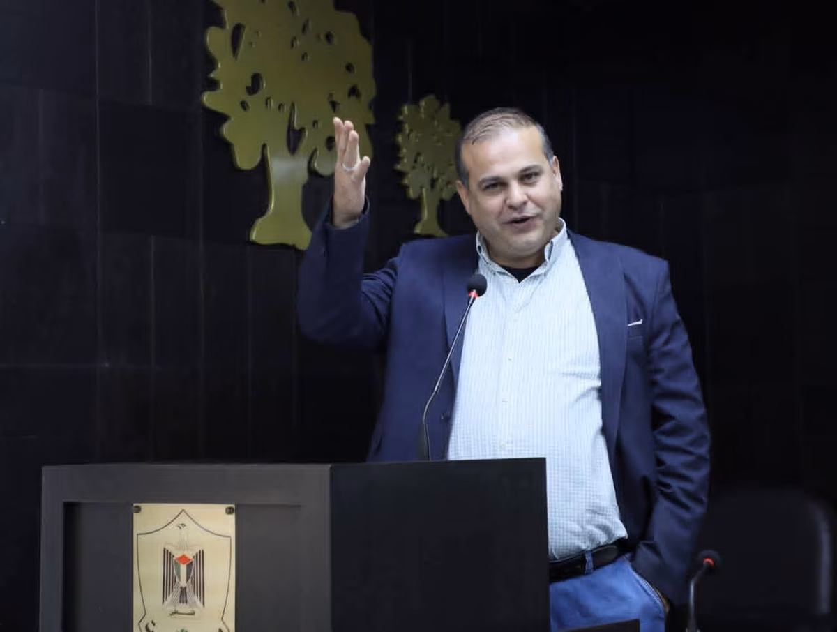 الجغرافيا كأداة للهيمنة: كيف تُعاد صياغة المكان الفلسطيني عبر الطرق والرموز والبنية التحتية؟