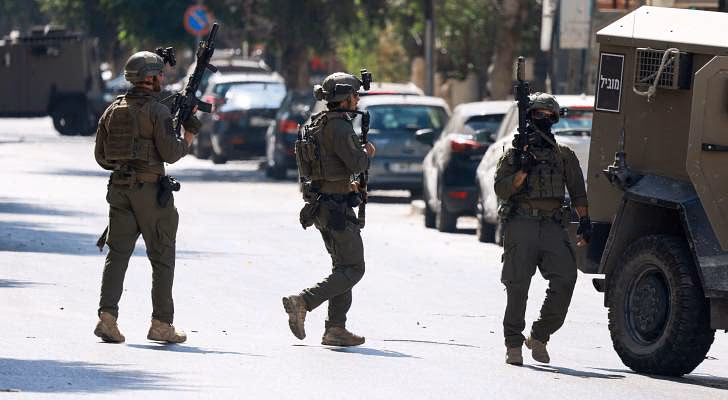 الاحتلال يعلن اعتقال منفذ عملية 'سوسيا' جنوب الخليل بعد مطاردة واسعة