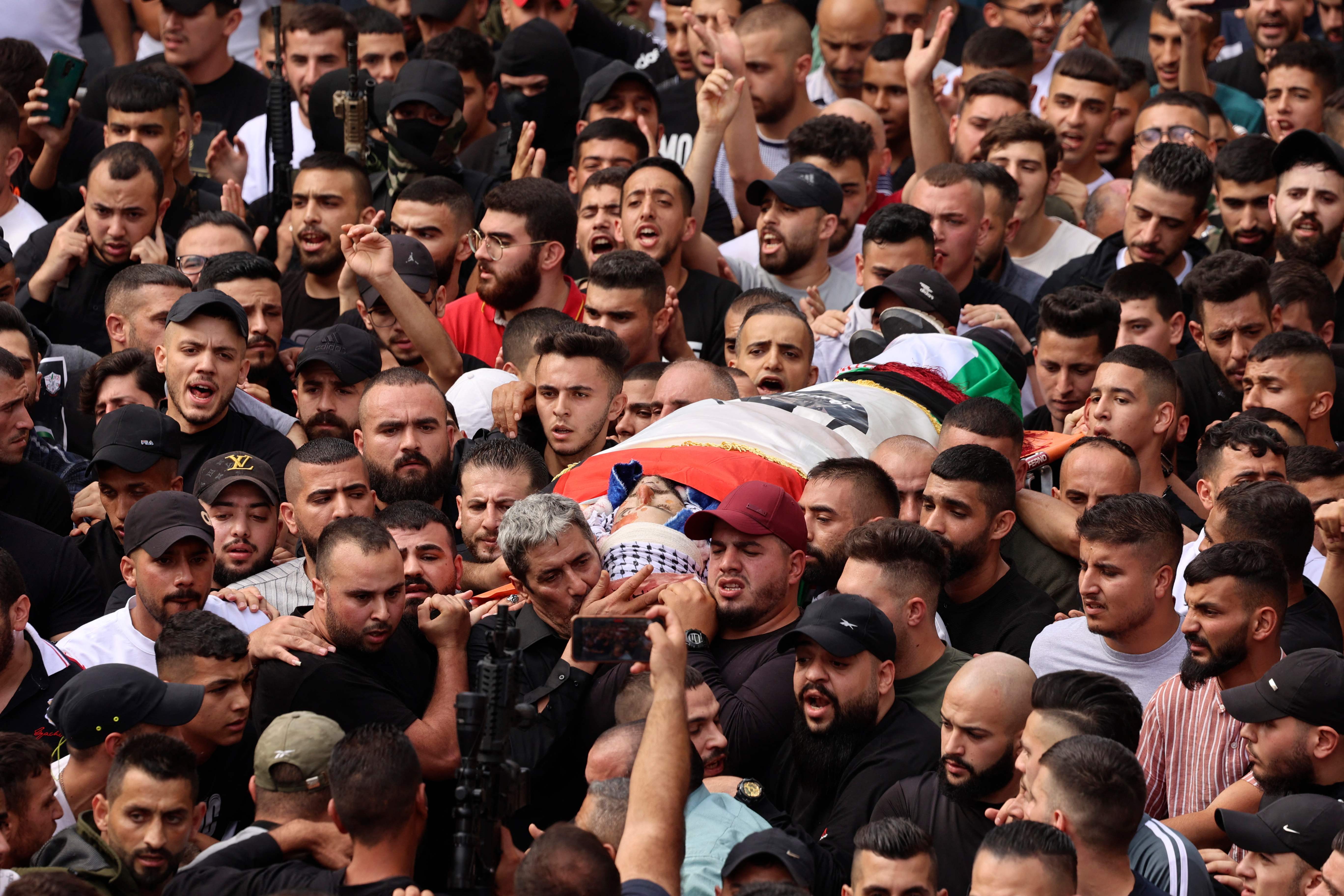من تشييع الشهيد تامر كيلاني في نابلس .. تصوير: "الفرنسية"
