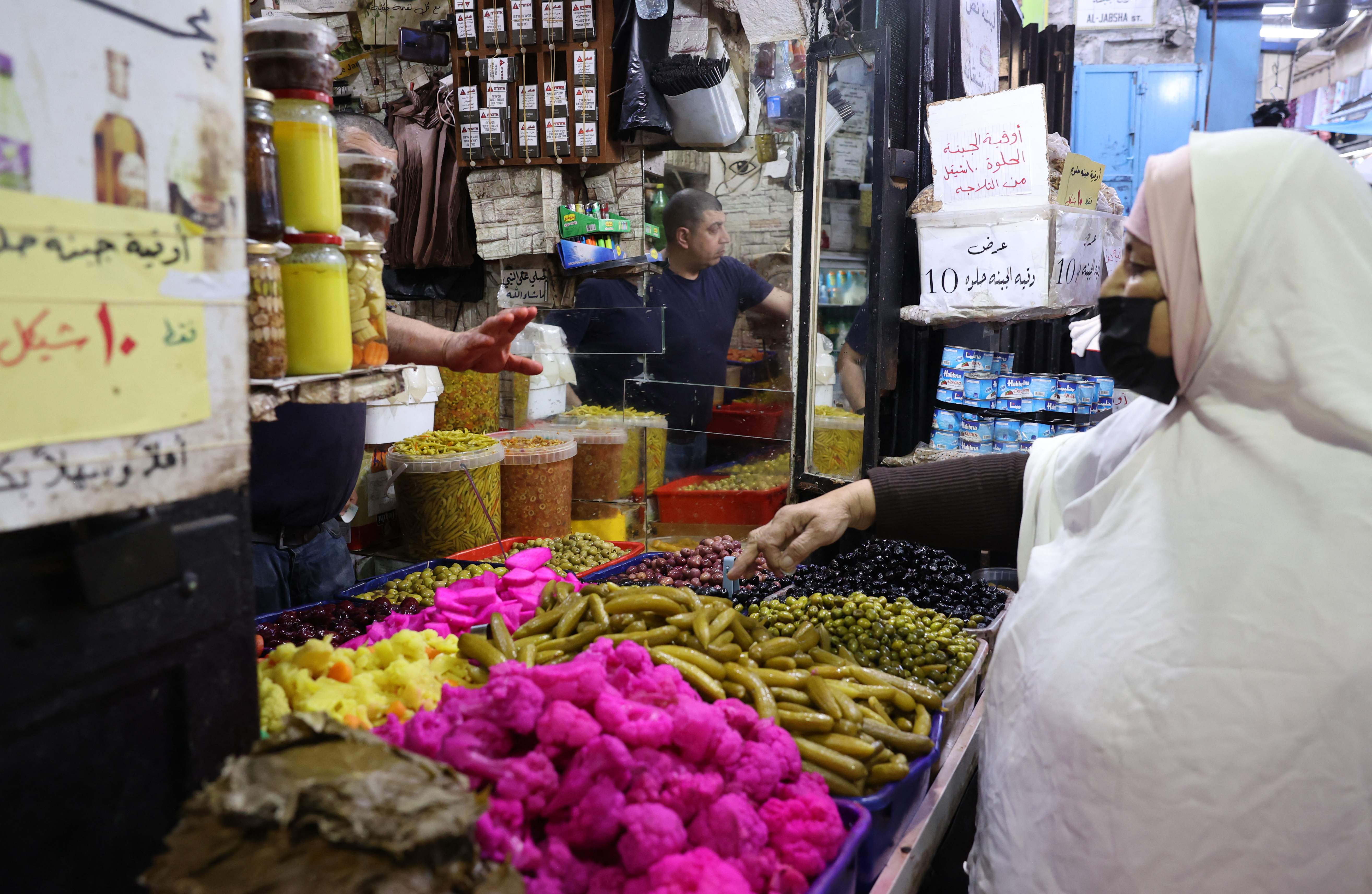 من أسواق البلدة القديمة في القدس.. تصوير: "الفرنسية