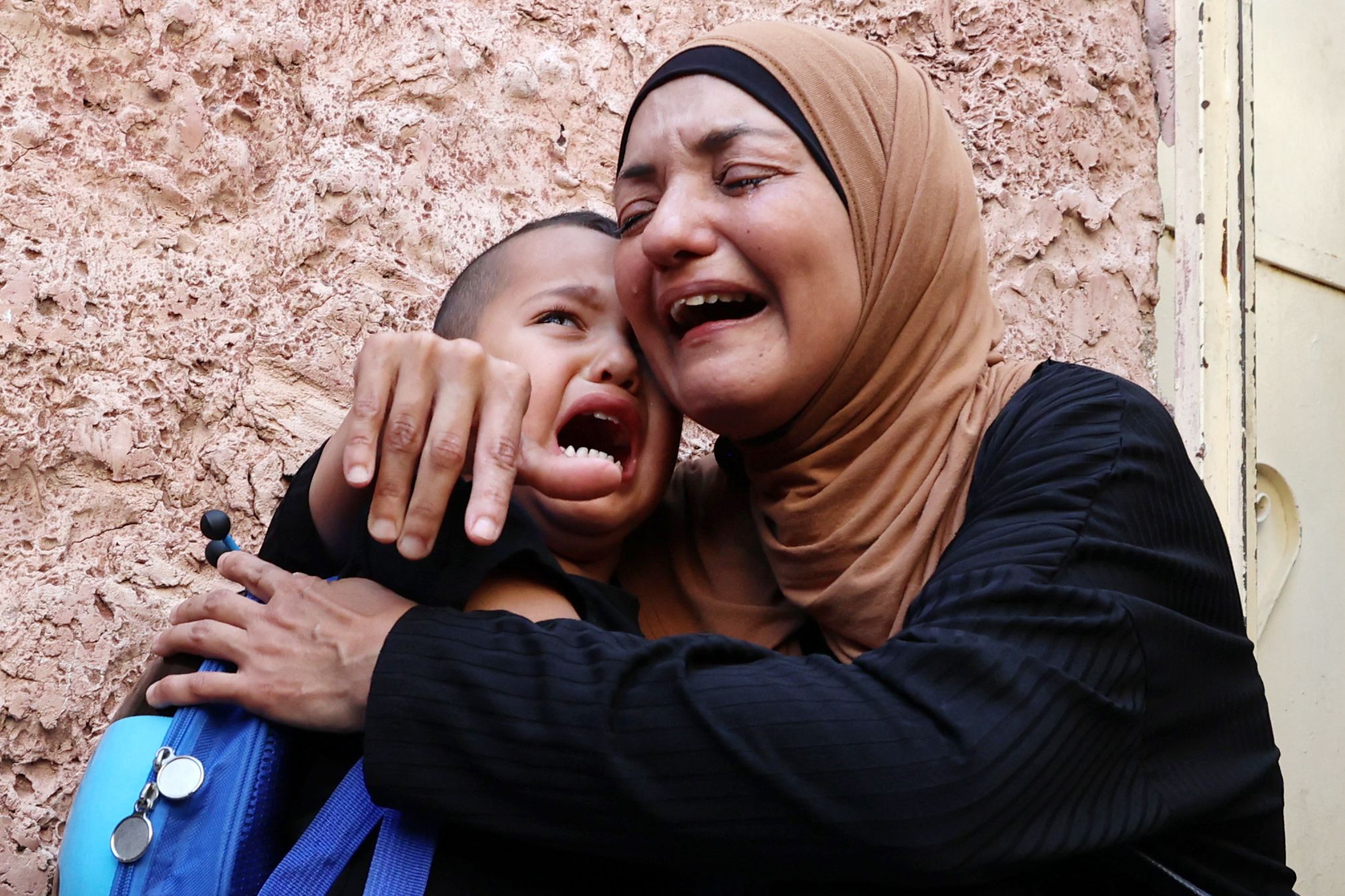 من تشييع الشهيد مصطفى الكستوني .. تصوير: "الفرنسية"